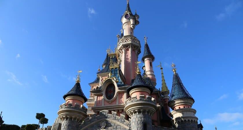 İzmir Çıkışlı Paris & Disneyland Turu