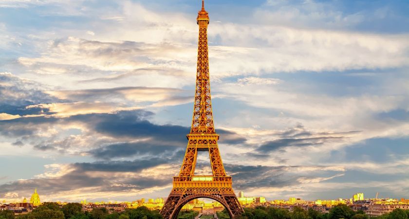 Antalya Çıkışlı Yaz Tatiline Özel Kültür ve Eğlence Turu Paris & Disneyland Brüksel – Köln