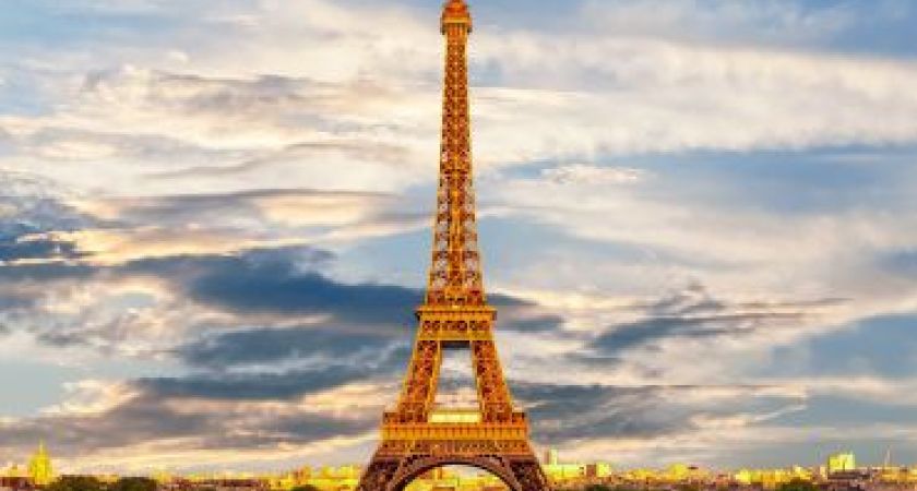 İzmir`den Direkt Uçuş İle Noel Pazarları Eşliğinde  Paris & Reims Turu