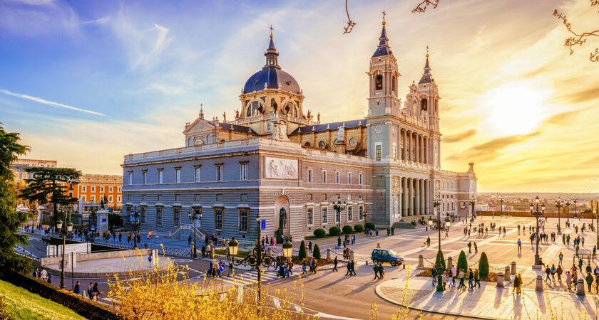 Antalya Çıkışlı Boydan Boya Büyük Portekiz & İspanya ve Endülüs Turu