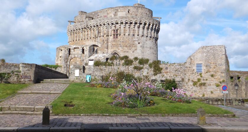 İzmir Çıkışlı Paris - Normandiya - Loire Vadisi & Şatolar Turu