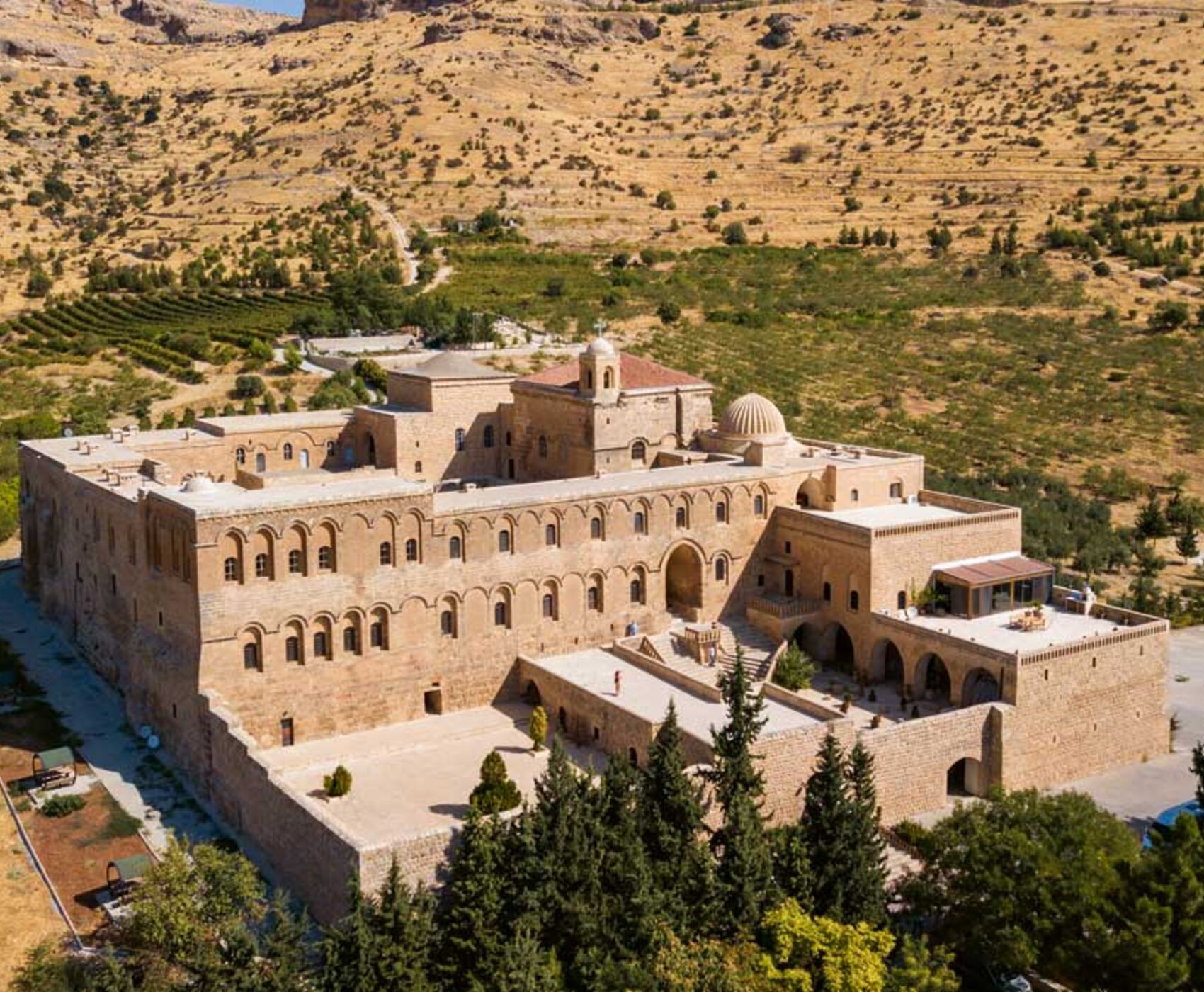 ANTALYA'DAN DİREKT UÇAKLI VAN BAŞKALE YÜKSEKOVA HAKKARİ ŞIRNAK CİZRE DİYARBAKIR